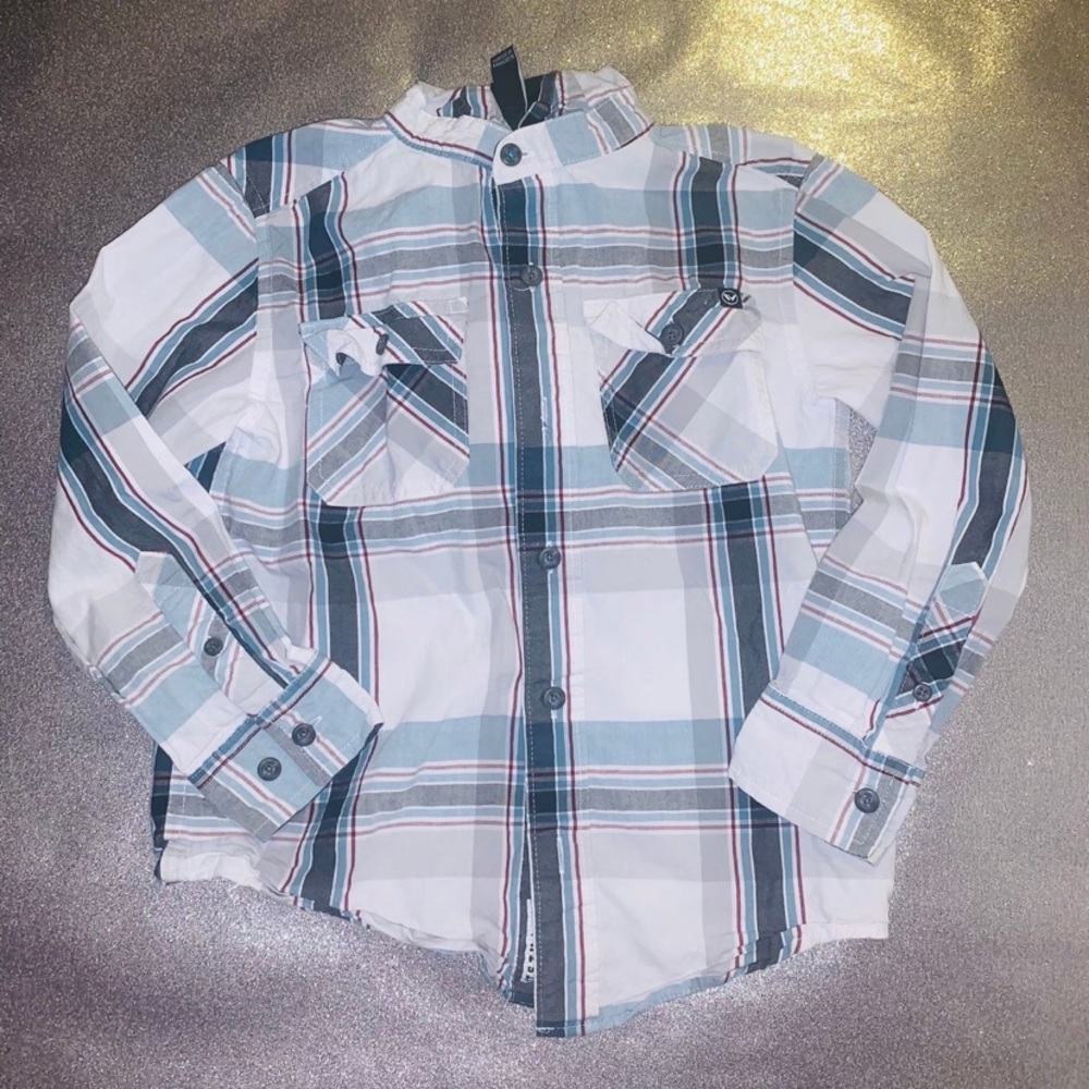 Shirt - Picture 2 of 5